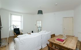 St Margaret'S Loch Apartment